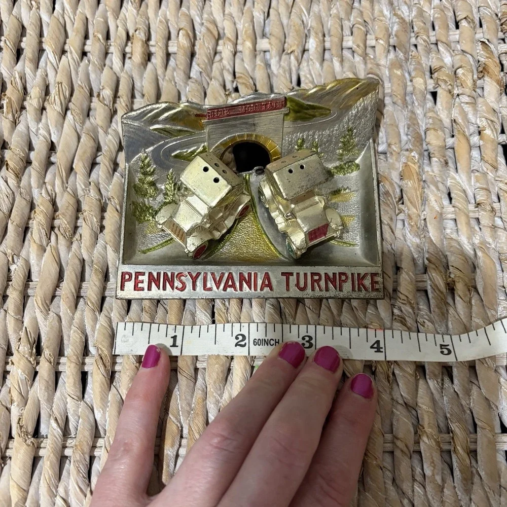 Pennsylvania Turnpike salt and pepper shakers set‎ 4